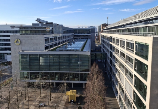 Blick auf das Gebäude des Rechenzentrum der Commerzbank in Frankfurt am Main