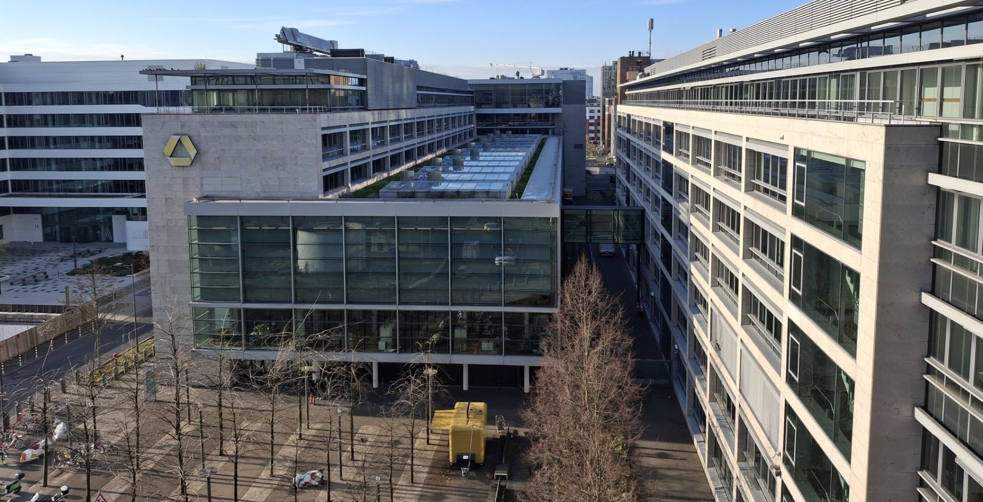Blick auf das Gebäude des Rechenzentrum der Commerzbank in Frankfurt am Main